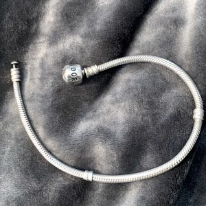Pandora snake silver chain bracelet 7.5” in great sparkling condition